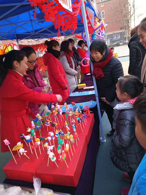 新天際天山園舉辦過(guò)新年 趕廟會(huì)活動(dòng)