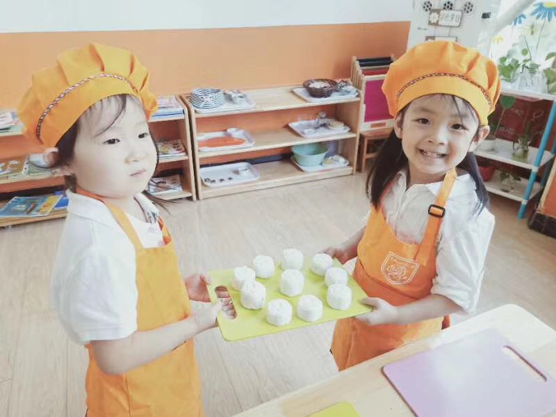 月兒圓圓 月餅甜甜——新天際幼兒園中秋活動回顧